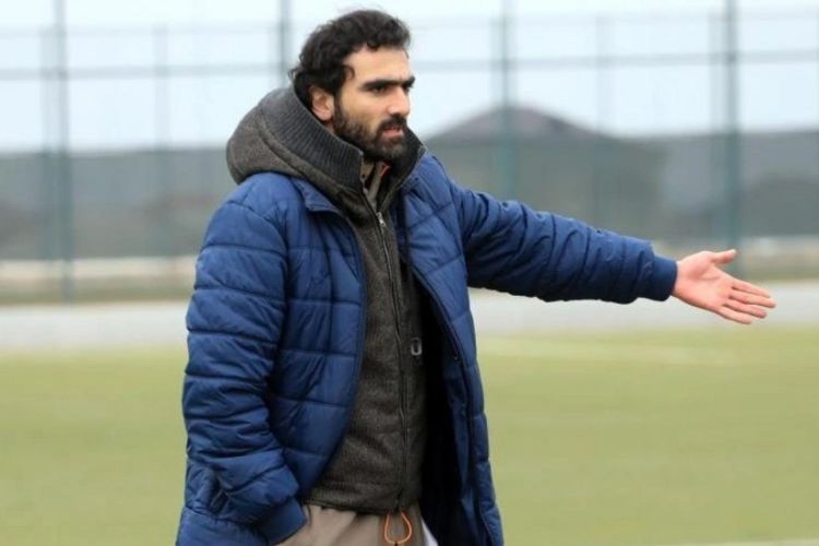 Azərbaycan millisinin sabiq hücumçusu: "İslandiyaya məğlubiyyətin əsas günahkarı Fernandu Santuşdur" Azərbaycan millisinin sabiq hücumçusu: "İslandiyaya məğlubiyyətin əsas günahkarı Fernandu Santuşdur"