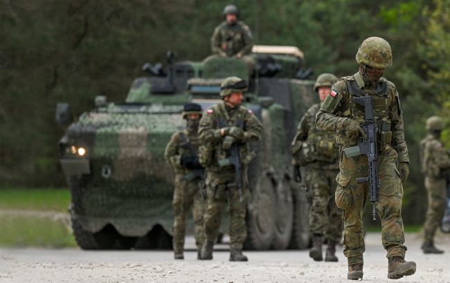 Polşa Belarus və Rusiya ilə sərhəddə 40 min hərbçi yerləşdirir