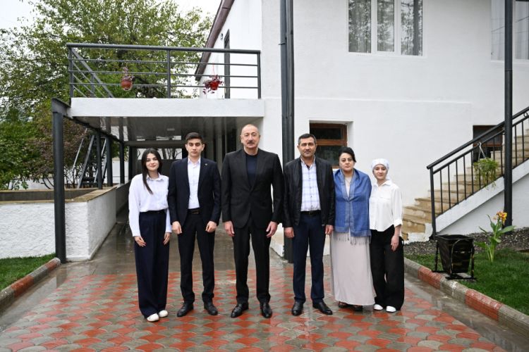 İlham Əliyev Xocavənd rayonunun Hadrut qəsəbəsində olub İlham Əliyev Xocavənd rayonunun Hadrut qəsəbəsində olub