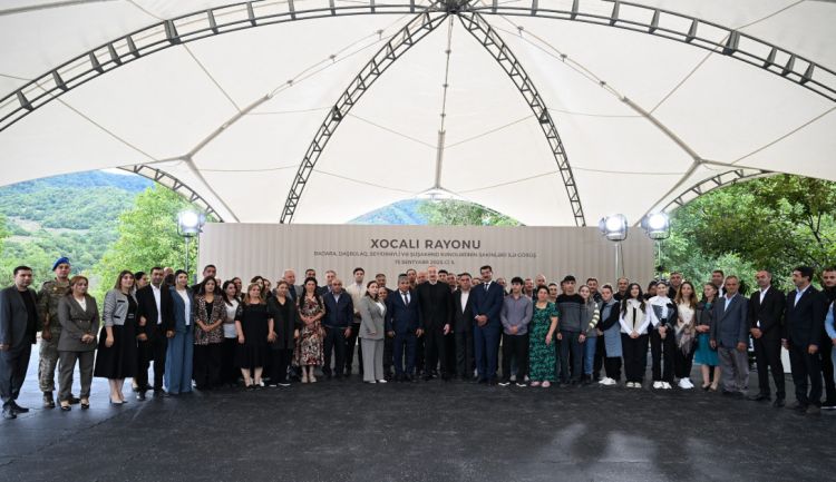 Prezident İlham Əliyev Xocalının Badara, Daşbulaq, Seyidbəyli və Şuşakənd kəndlərinin sakinləri ilə görüşüb - FOTO