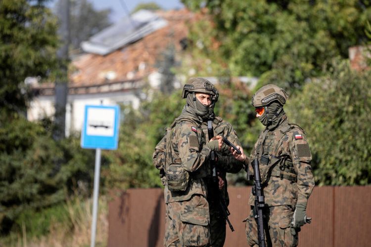 Polşada yaşayış binası raketlə vurulub