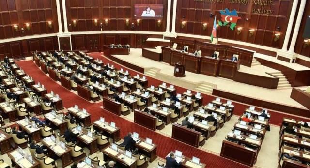 Milli Məclisdə Dövlət Suverenliyi Gününə həsr edilən konfrans keçirilib - YENİLƏNİB