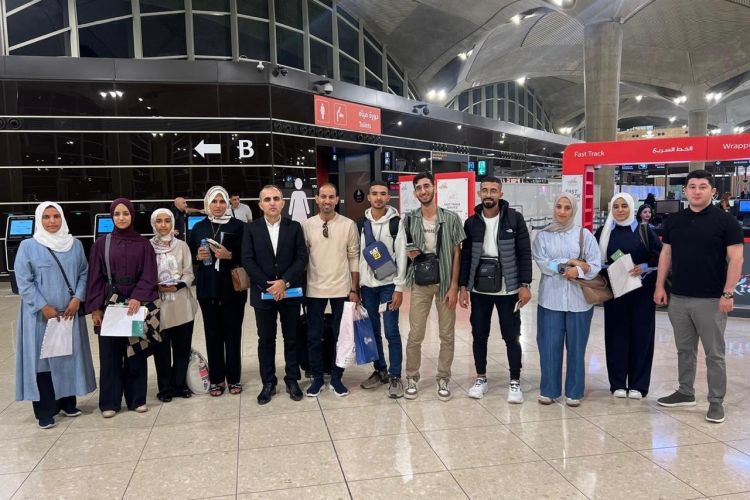 14 fələstinli tələbə Azərbaycanda təhsil almaq üçün Qəzzadan təxliyə edilib