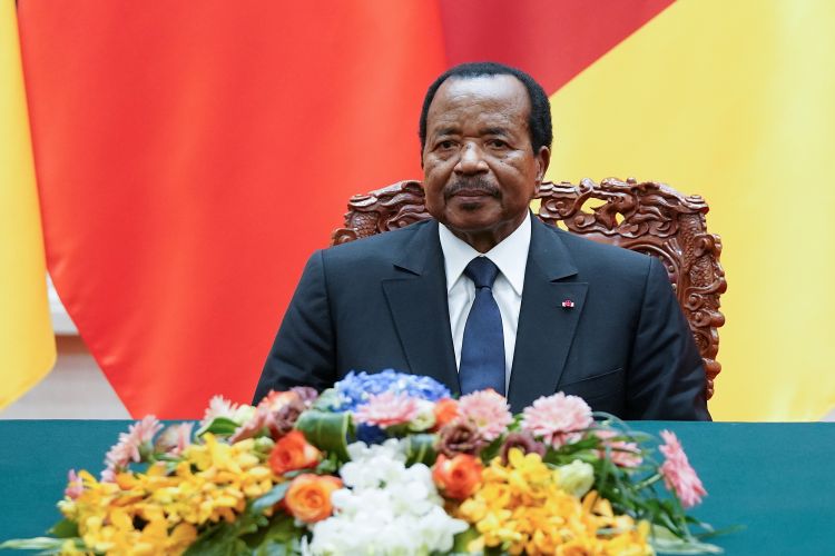 Kamerun liderinin qızı atasına səs verməməyə çağırıb