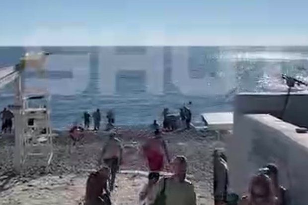 Soçidə çimərliklərdən istirahət edənlərin təxliyyəsinə başlanılıb