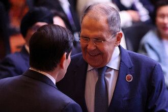 Lavrov Rubio ilə görüşünü baş barmağı ilə dəyərləndirdi - FOTO
