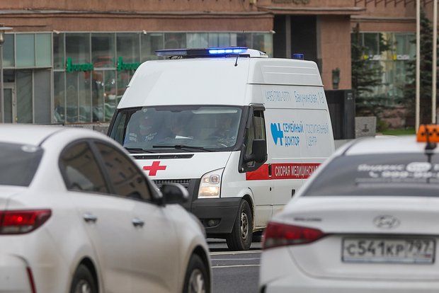 7 yaşlı uşaq xəsarət alan atasını xilas etdi