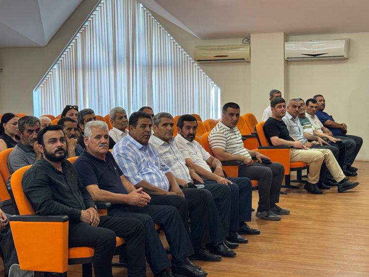 Xıdırlı sakinləri sosial müdafiə tədbirləri və mina təhlükəsi ilə bağlı maarifləndirilib