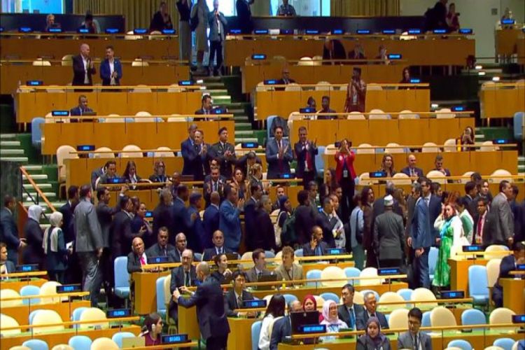 Netanyahu çıxışa hazırlaşarkən yüzlərlə diplomat BMT Baş Assambleyasını tərk edib -  VİDEO