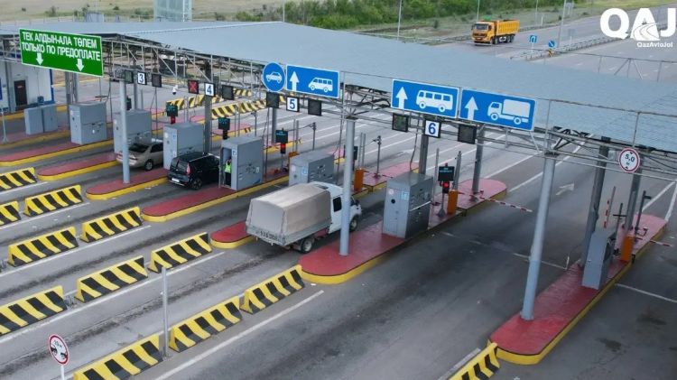 Qazaxıstanlılar Çinlə sərhədin bağlanması ilə bağlı xəbərdarlıq ediblər