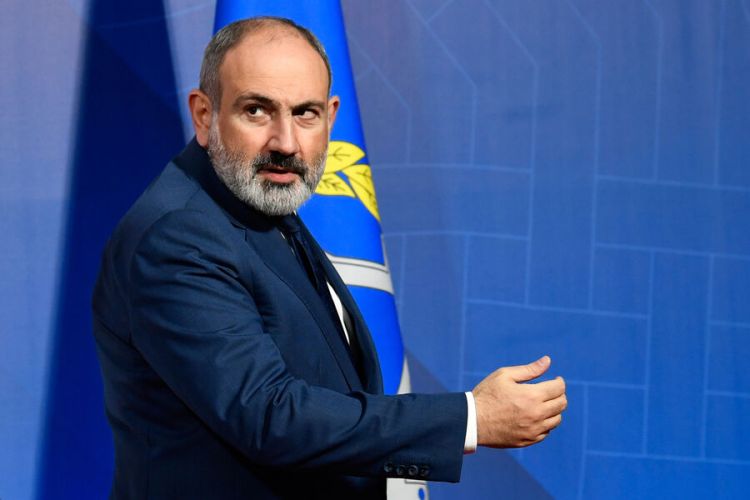 Paşinyan Danimarkaya işgüzar səfərə yola düşüb