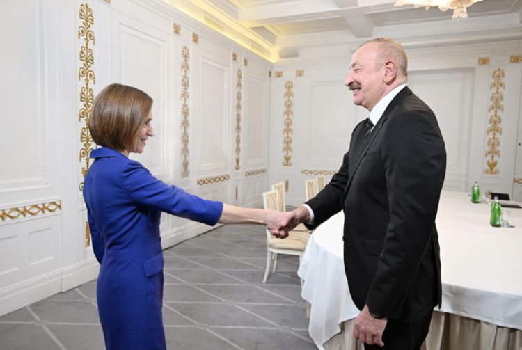 İlham Əliyev Kopenhagendə Moldova Prezidenti ilə görüşüb - FOTO