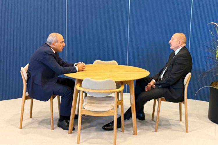 İlham Əliyev Kopenhagendə Nikol Paşinyanla görüşüb 