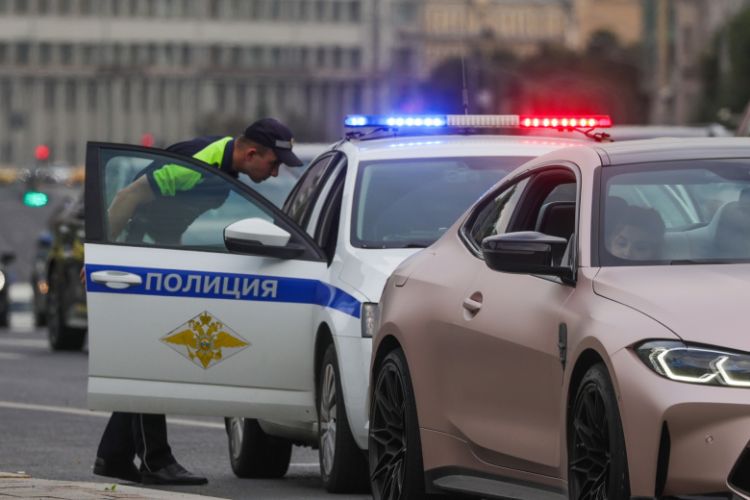 Moskvada avtomobil izdihama çırpıldı