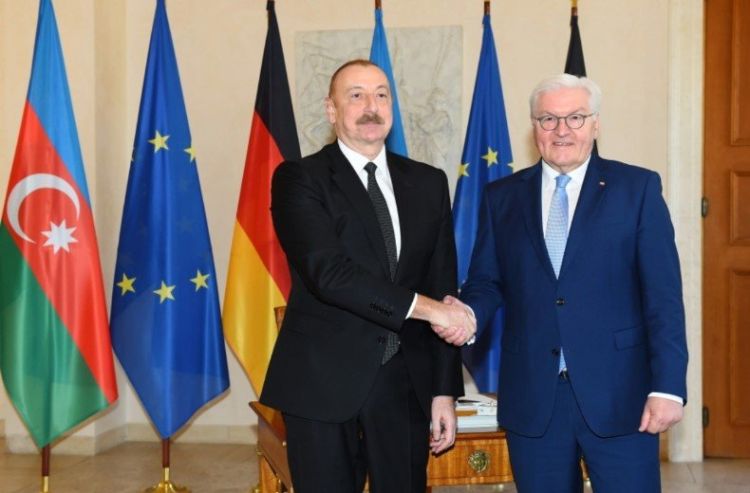 İlham Əliyev almaniyalı həmkarını təbrik etdi