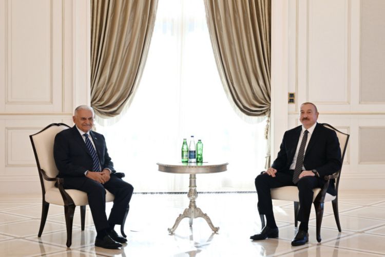 Prezident İlham Əliyev Qəbələdə Binəli Yıldırımı qəbul edib