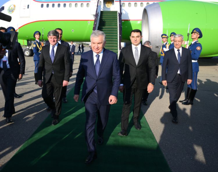 Şavkat Mirziyoyev Azərbaycanda səfərdədir - FOTO