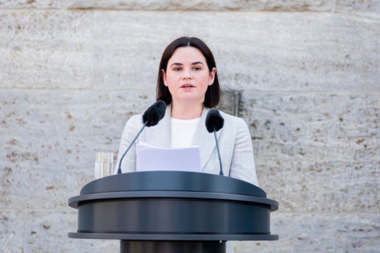 Litva Tixanovskayanın təhlükəsizliyinə ayrılan vəsaiti  azaldır