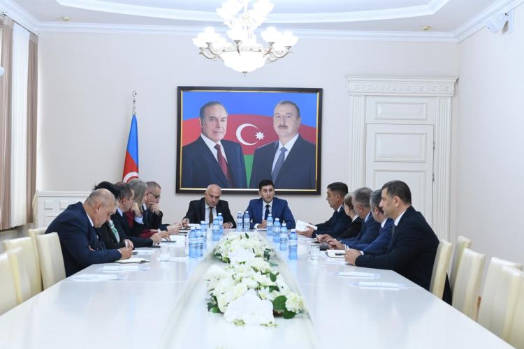 PA nümayəndəsi Dövlət Komitəsi yanında İctimai Şuranın üzvləri ilə görüşüb - FOTO