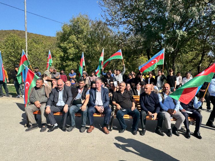 Vəngli kəndinə  daha 112 nəfər qayıdıb -  FOTO  Vəngli kəndinə  daha 112 nəfər qayıdıb -  FOTO