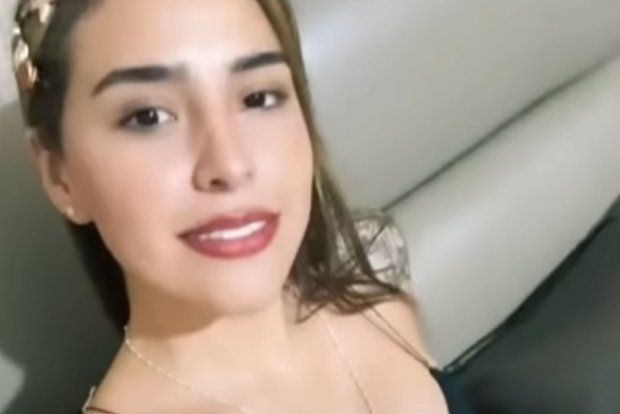 Keçmiş gözəllik kraliçası 358 kiloqram narkotiklə tutulub və həbsxanadan yayınıb Keçmiş gözəllik kraliçası 358 kiloqram narkotiklə tutulub və həbsxanadan yayınıb