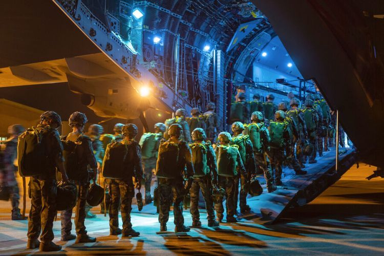 ABŞ qoşunlarını İsrailə göndərməyə başlayıb ABŞ qoşunlarını İsrailə göndərməyə başlayıb