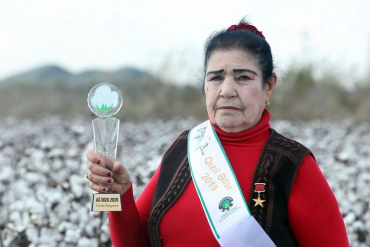 Sosialist Əməyi qəhrəmanı, pambıqçı Fatma Hüseynova vəfat edib