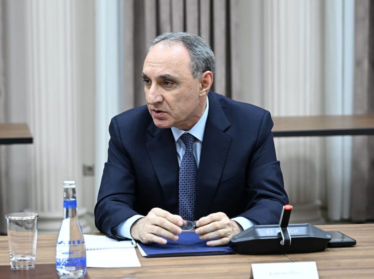 Baş prokuror Kamran Əliyev Gəncə Memorial Kompleksini ziyarət edib - FOTO
