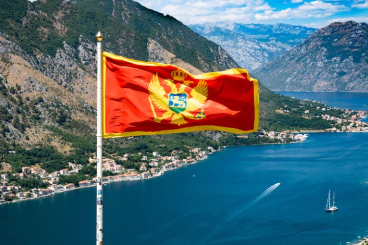 Monteneqro rusiyalı turistlərə viza rejimi tətbiq edəcək