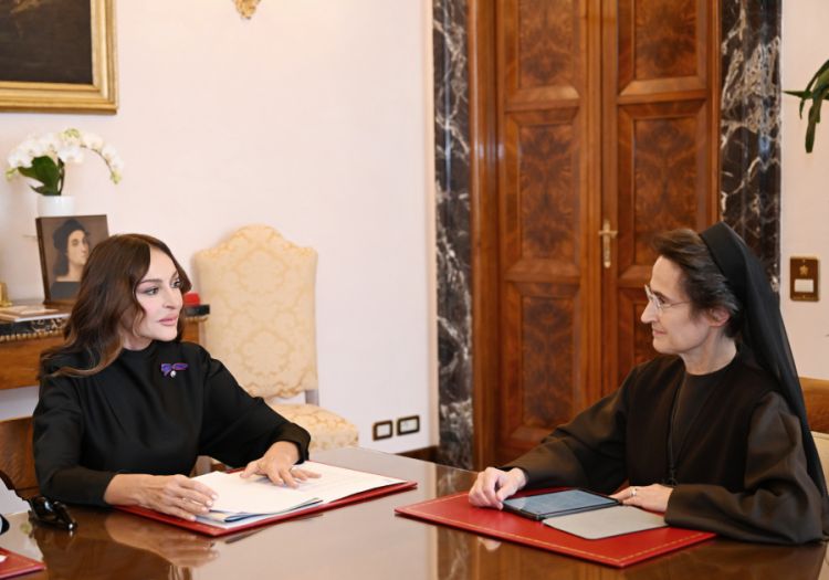 Mehriban Əliyeva Vatikan şəhər-dövlətinin qubernatorluğunun prezidenti ilə görüşüb - FOTO