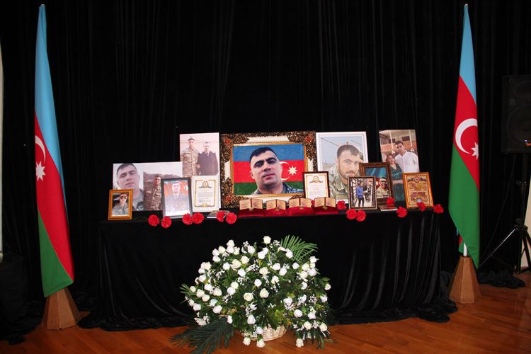 Şəhid gizirin xatirəsi yad edilib - FOTO