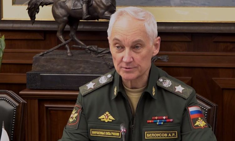 Rusiya müdafiə naziri Donetskə gedib - VİDEO