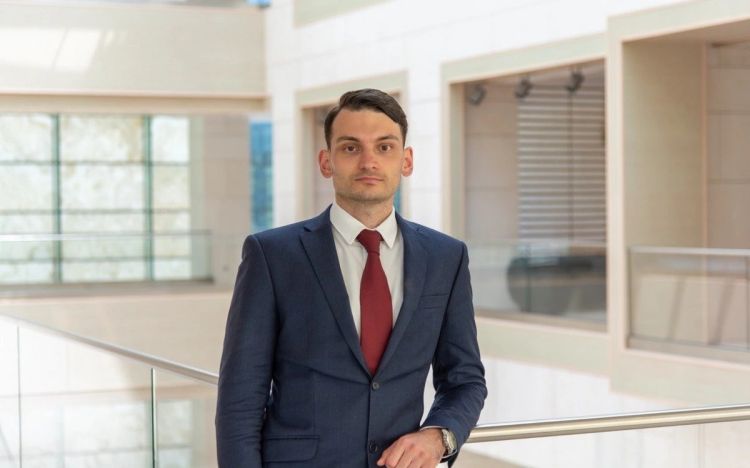 Azərbaycanlı jurnalist Rusiyada "xarici agent" elan edildi