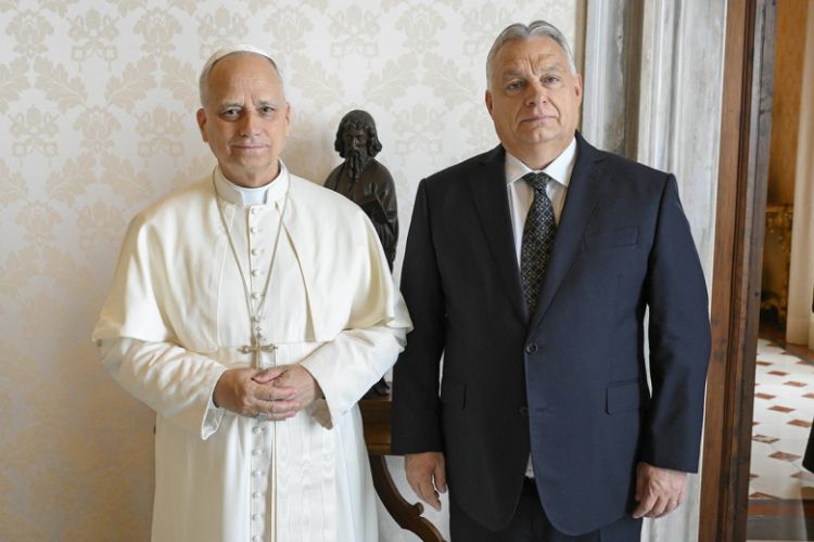 Papa ilə Orban Avropanın problemlərini müzakirə ediblər Papa ilə Orban Avropanın problemlərini müzakirə ediblər