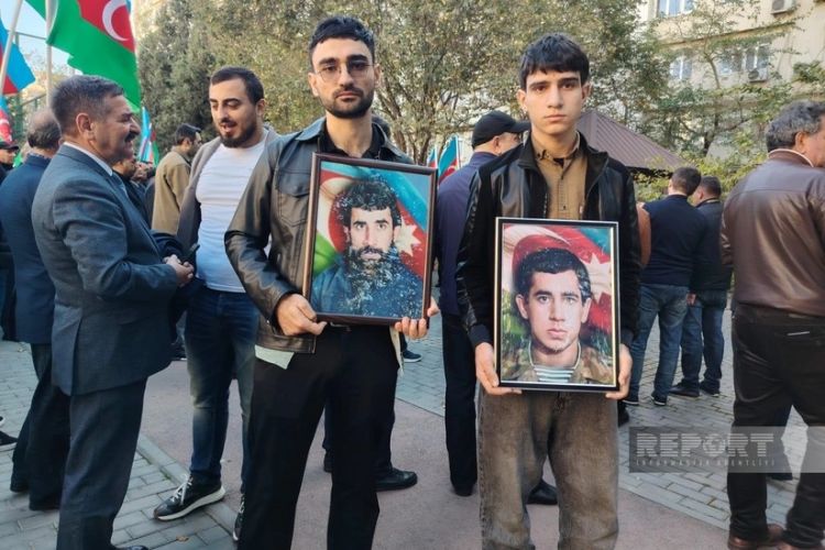 İtkin şəhid Mübariz Şahmurovla vida mərasimi keçirilib İtkin şəhid Mübariz Şahmurovla vida mərasimi keçirilib