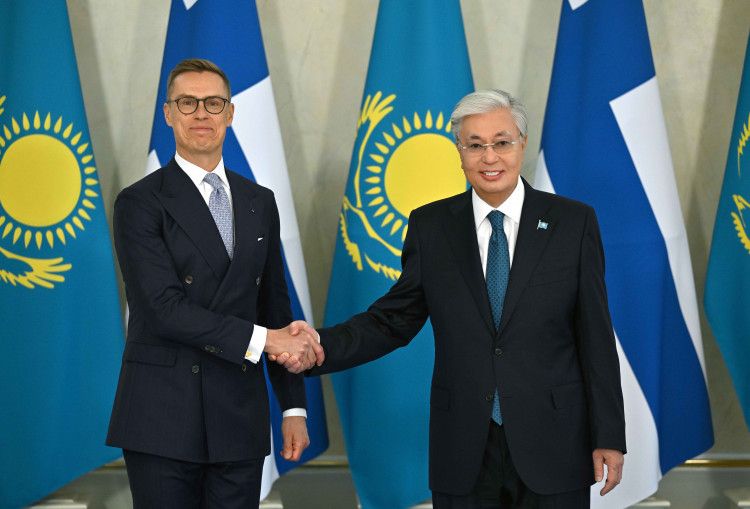 Tokayev və Stubb Ukraynadakı münaqişə ilə bağlı ortaq məxrəcə gəliblər - VİDEO Tokayev və Stubb Ukraynadakı münaqişə ilə bağlı ortaq məxrəcə gəliblər - VİDEO