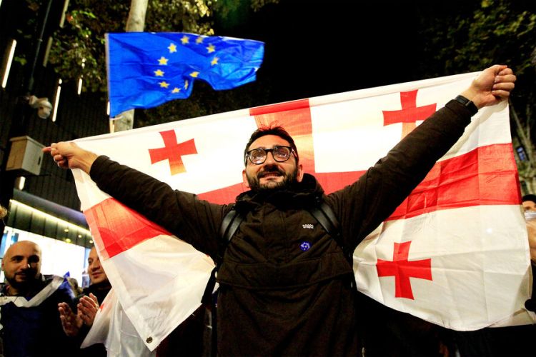 Gürcüstan prezidenti ölkənin AB-yə üzv olmaq istəyini  dəstəklədi