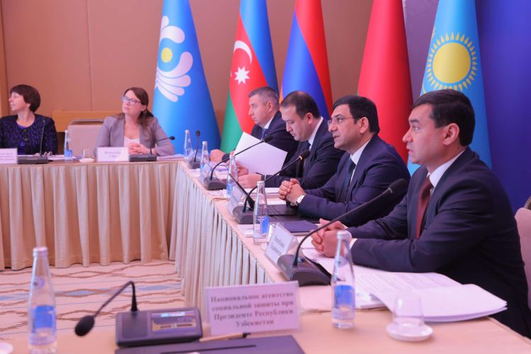 Daşkənddə MDB ölkələrində sosial müdafiənin təşkili məsələləri müzakirə olunub Daşkənddə MDB ölkələrində sosial müdafiənin təşkili məsələləri müzakirə olunub