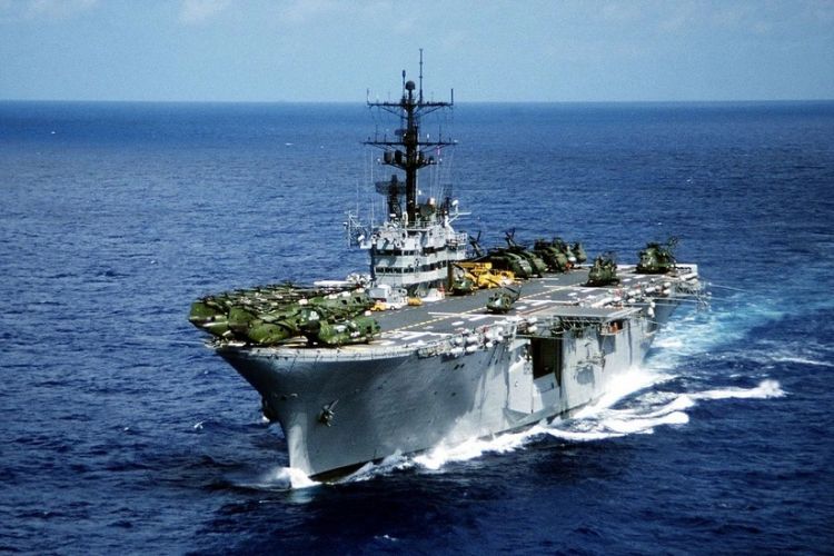 ABŞ gəmiləri Venesuelaya zərbə məsafəsi qədər yaxınlaşıb ABŞ gəmiləri Venesuelaya zərbə məsafəsi qədər yaxınlaşıb