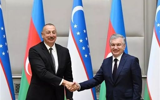 Şavkat Mirziyoyev İlham Əliyevi təbrik etdi