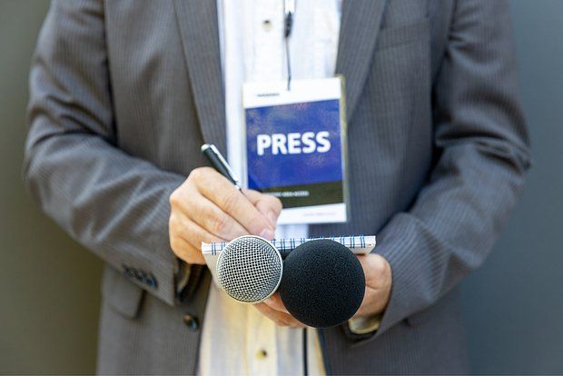 Jurnalist Avropa Komissiyasında verdiyi suala görə işdən çıxarıldı