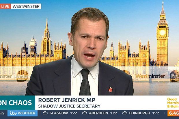 Aparıcı söyüş söydüyünə görə canlı yayımı dayandırdı, siyasətçiyə iradını bildirdi