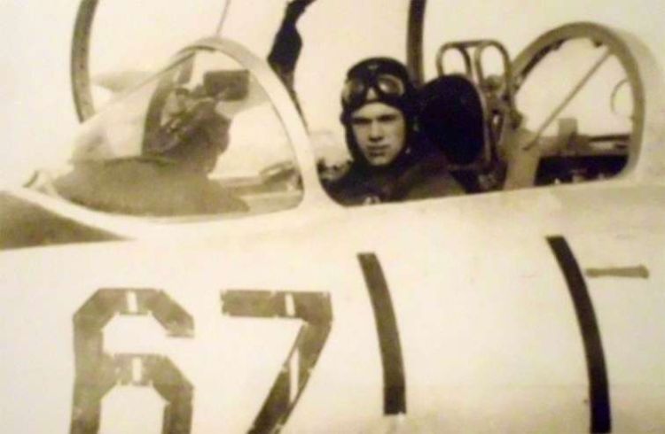 Azərbaycanın ilk hərbi təyyarəçisi baş leytenant Vaqif Qurbanova Milli Qəhrəman adı verilib