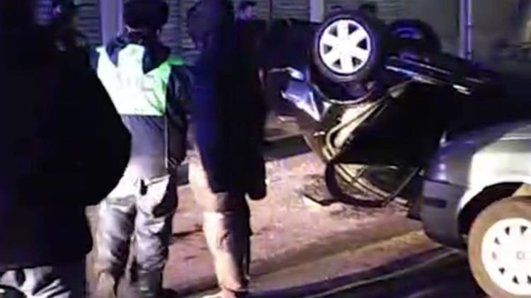 Moskvada avtomobil dayanacağın ikinci mərtəbəsindən düşüb - VİDEO