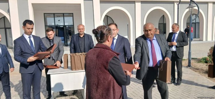 Növbəti köç karvanı Ağdamın Xıdırlı kəndinə çatıb 