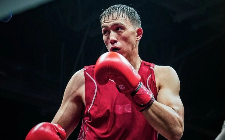 Qazaxıstanlı boksçu Dünya Kubokunun finalında qızıl medal qazandı