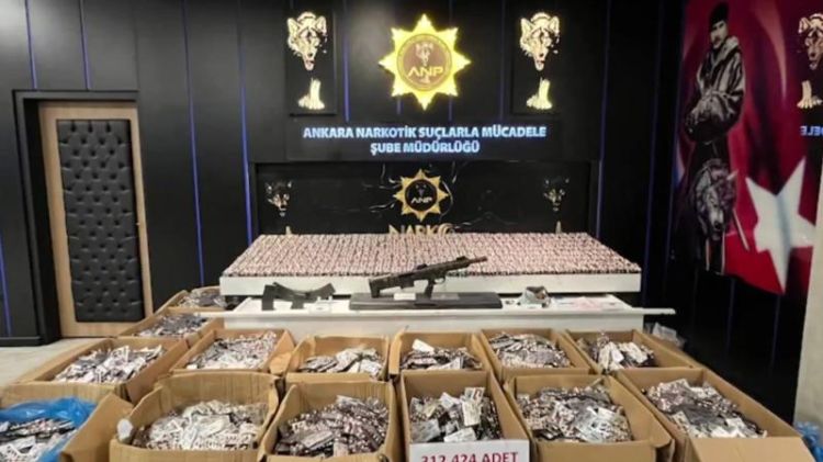 Türkiyənin 3 şəhərində böyük narkotik əməliyyatı: Milyonlarla həb müsadirə edildi