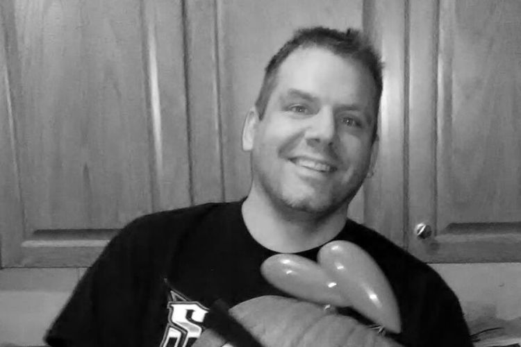 ABŞ-də bir ay qəbiz olan kişi ölüb