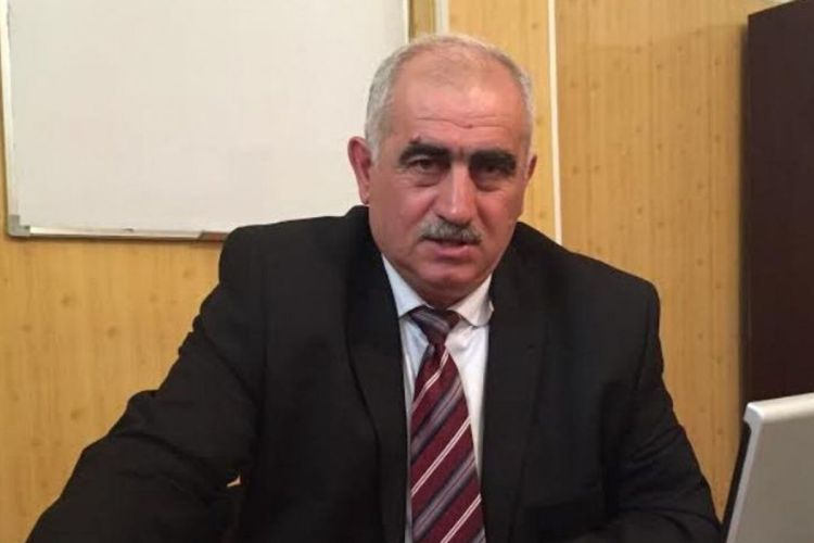 Əhməd Oruc vəfat edib