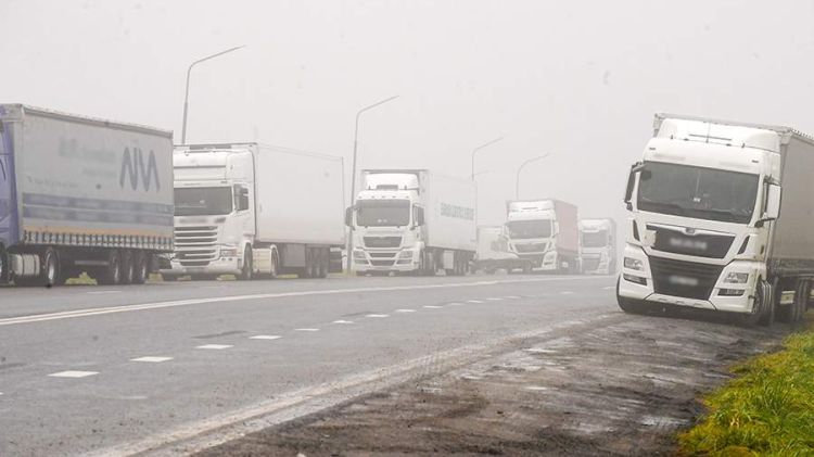 Litva hakimiyyəti Belarusla sərhədin açılmasını "tələsik qərar" adlandırıb